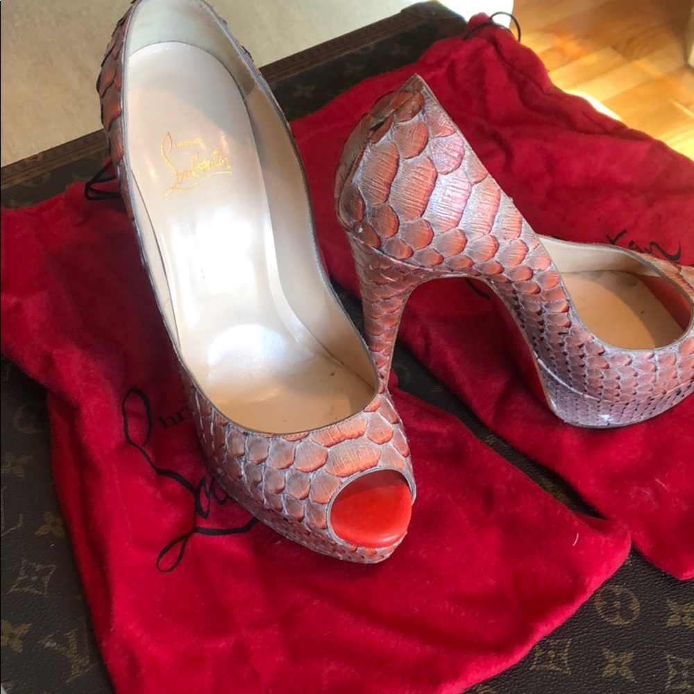 Exotic skin Christian Louboutin